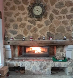 Construcción de chimeneas a medida con revestimiento térmico de alta calidad en Aranda de Duero